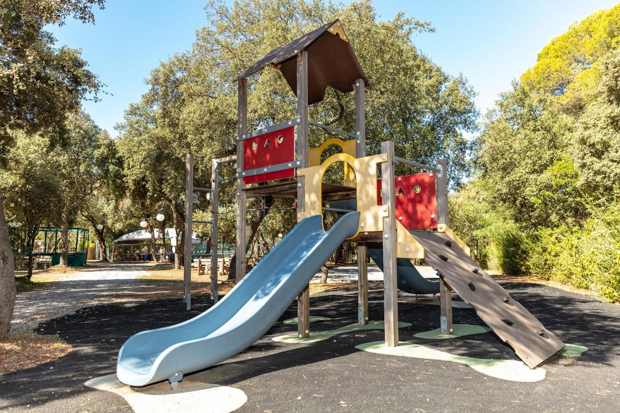 Camping Les Pres Du Roi Sommieres Luaran gambar