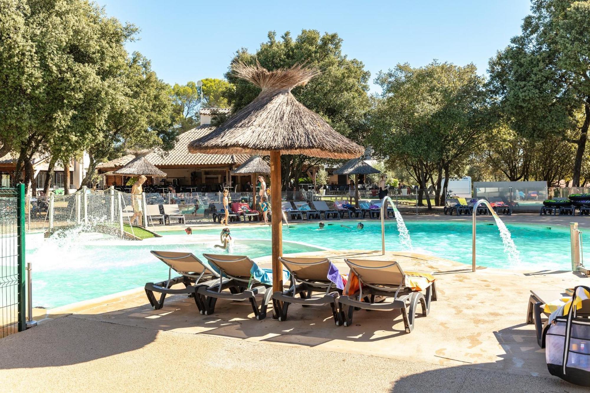 Camping Les Pres Du Roi Sommieres Luaran gambar