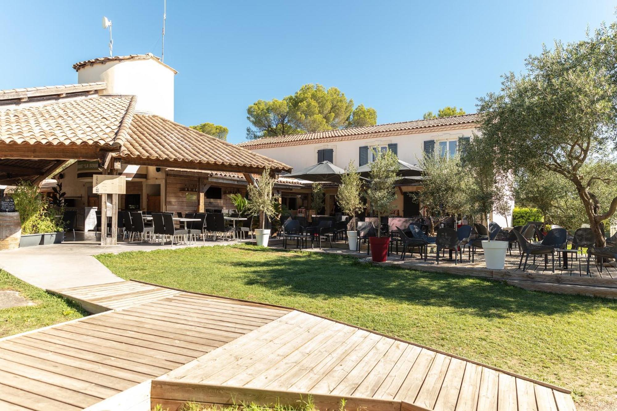 Camping Les Pres Du Roi Sommieres Luaran gambar