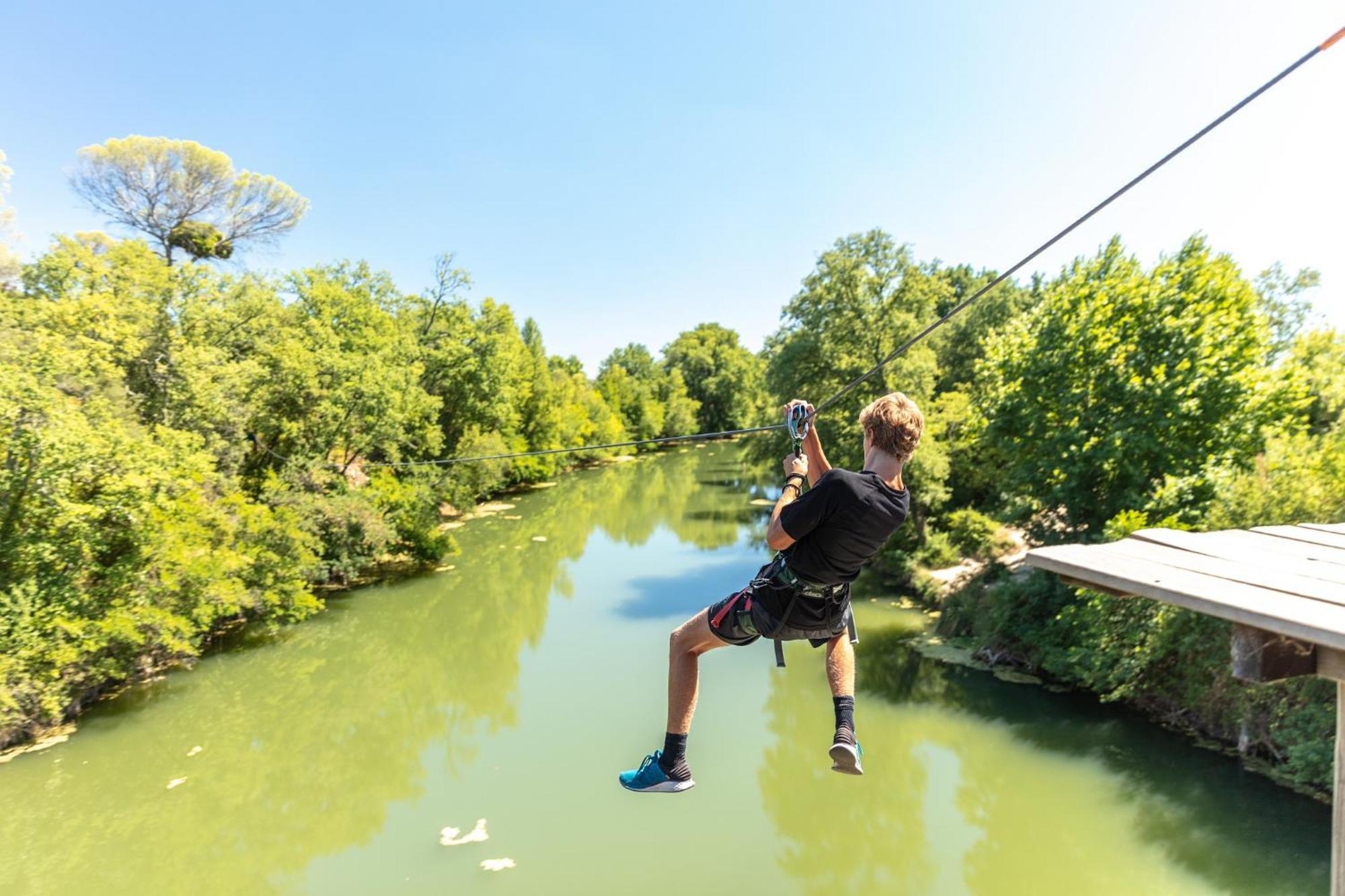 Camping Les Pres Du Roi Sommieres Luaran gambar