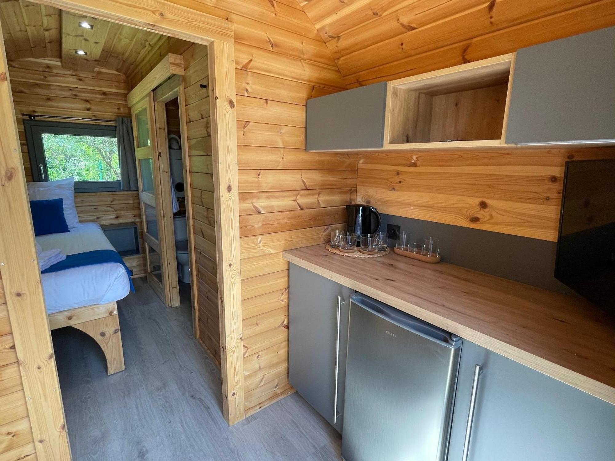Camping Les Pres Du Roi Sommieres Luaran gambar